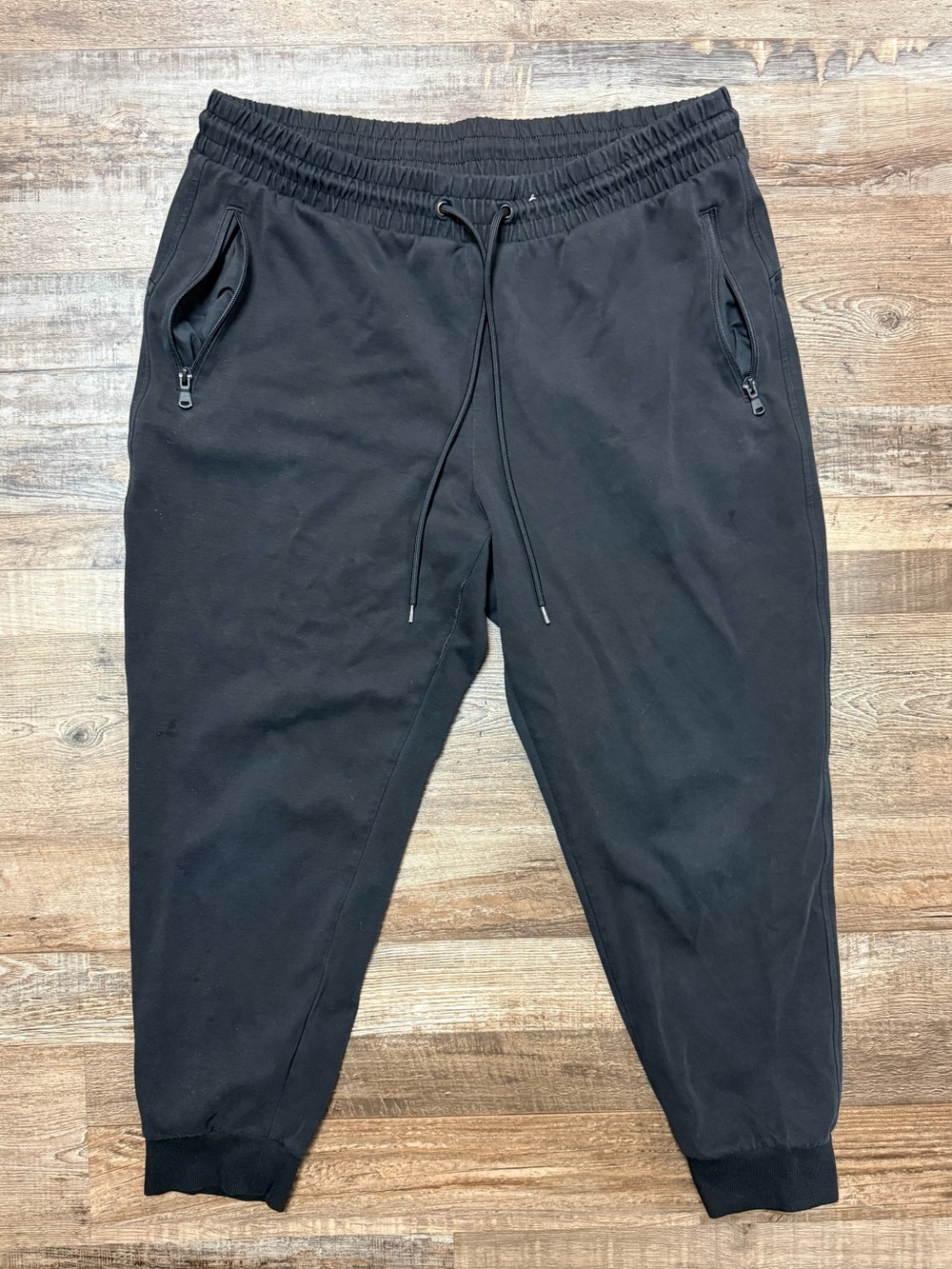 Old Navy Black Womenโs Zip-Pocket Sweatpants